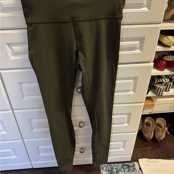 LuluLemon workout pants - Size SmallVery lightweight and wicking. - Picture 5 of 6